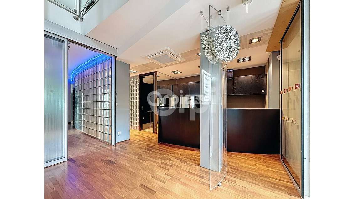 Local professionnel à vendre à Saint-Louis