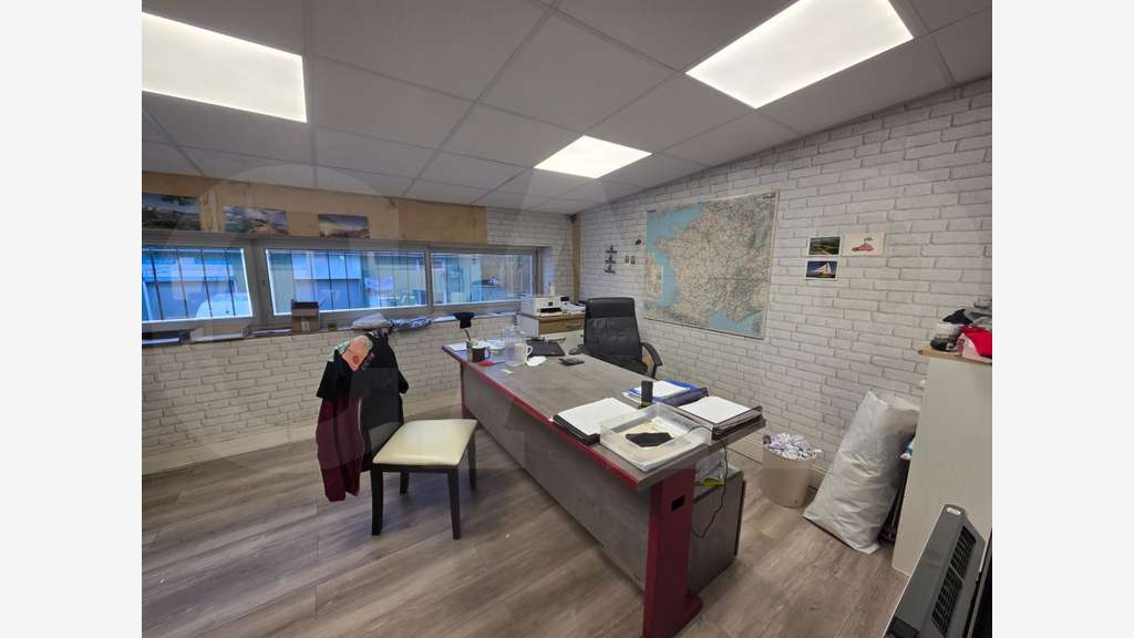 A vendre local d'activité de 240m² à Saint-Malo