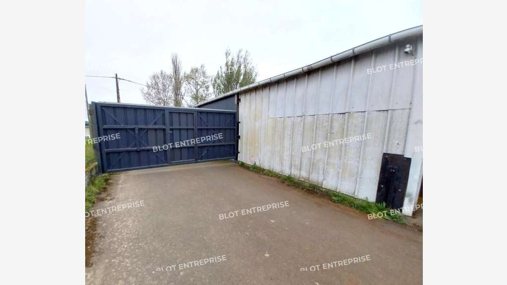 A VENDRE EN EXCLUSIVITE - LOCAL D'ACTIVITES -