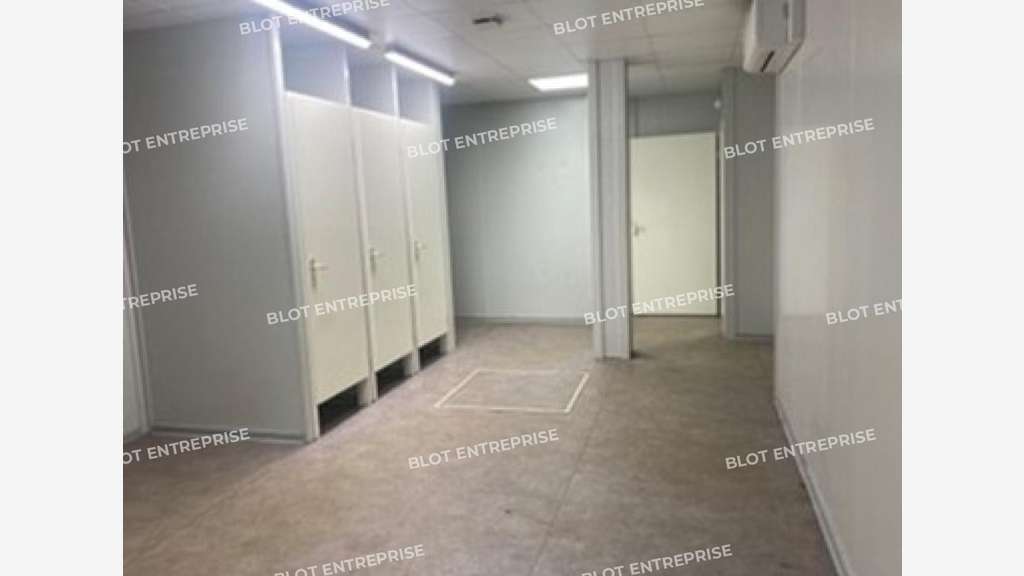 A VENDRE EN EXCLUSIVITE - LOCAL D'ACTIVITES -