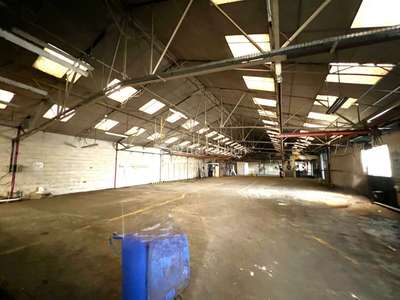 A vendre , Saint-Marcel ( 27950 ) , locaux
