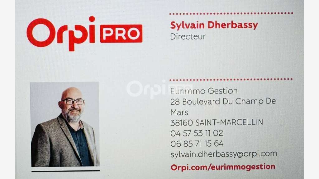 AV murs commerciaux stratégiques en Isère