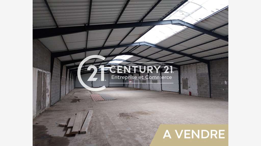 Vente entrepôt 752m² à zi de Brais Saint-Nazaire