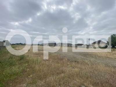 A vendre entrepôt 600m² Saint-Nicolas-de-la-Grave
