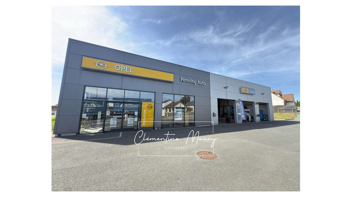 Murs commerciaux récent de 300 M² sur axe très pa