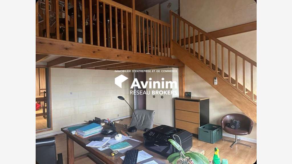 Entrepôt 1200m² à vendre Saint-Ouen-l'Aumône