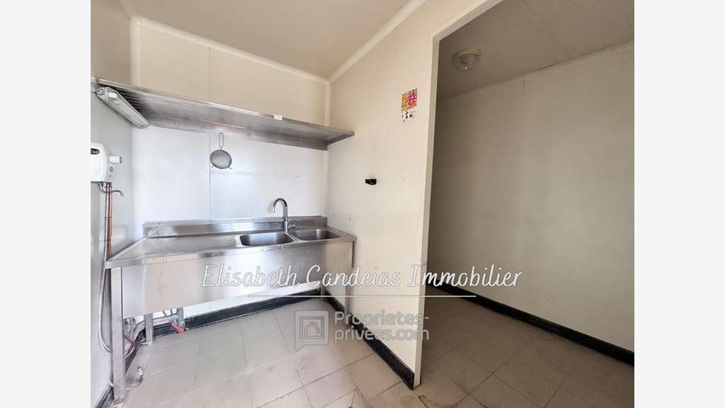 Vente local commercial 120m² Saint Paul Sur Save 