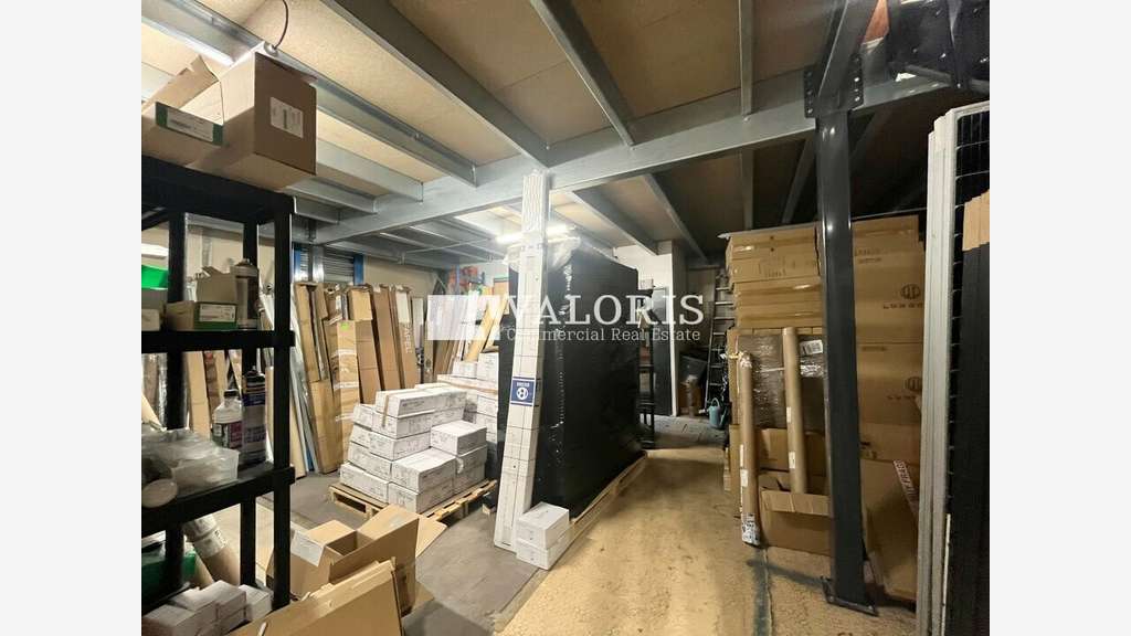 Local d'activités 410m² à vendre Saint Priest A43 