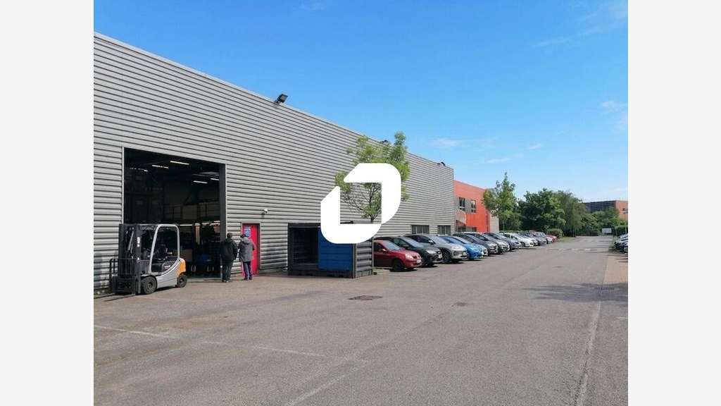 Vente Local d'activité 1794m² Saint priest