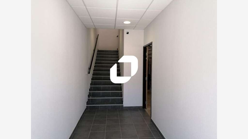Vente Local d'activité 200m² Saint priest