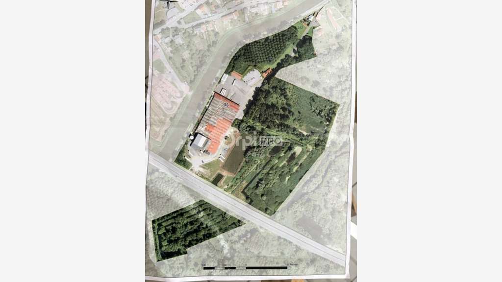 Local d'activité de 9800m² à vendre Saint-Quentin
