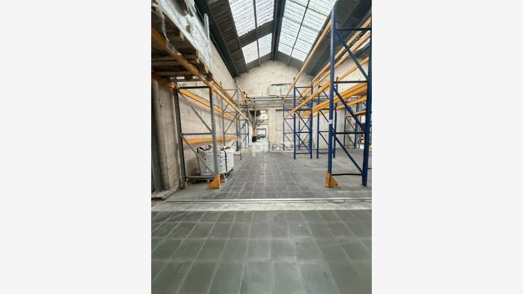 Local d'activité de 9800m² à vendre Saint-Quentin