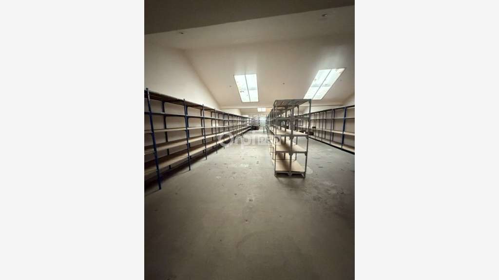 Local d'activité de 9800m² à vendre Saint-Quentin