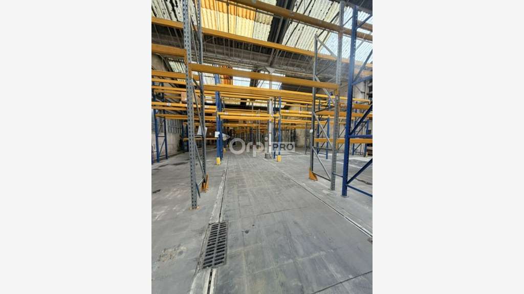 Local d'activité de 9800m² à vendre Saint-Quentin