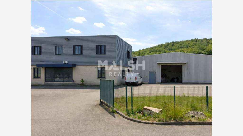 Bâtiment d'activités 1250m² à St-Quentin-Fallavier