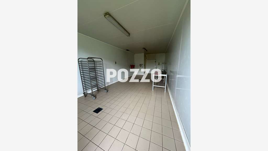 Bâtiment 200m² à vendre Saint-Quentin-sur-le-Homme