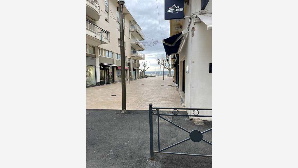 Murs commerciaux triangle d'Or de Saint Raphael