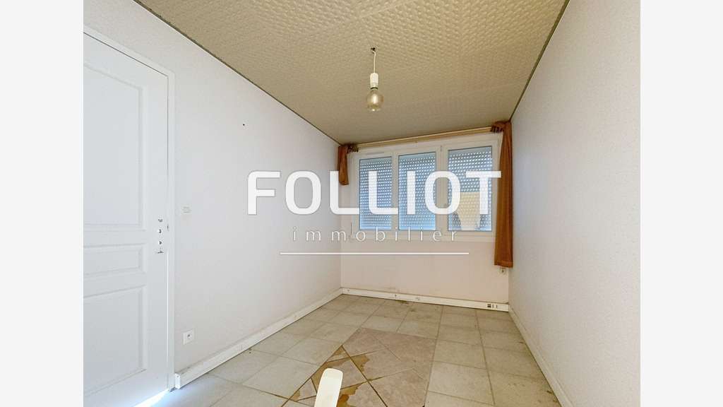 Local entrepôt 400m² à vendre à Saint Rémy