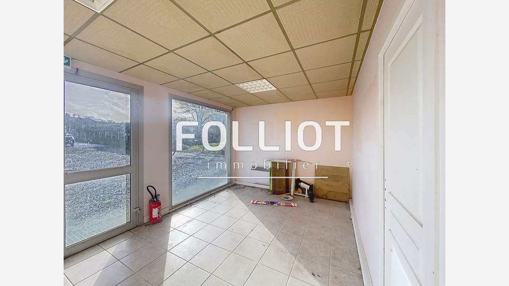 Local entrepôt 400m² à vendre à Saint Rémy