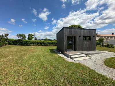 Vente Locaux d'activités - Entrepôts à Saint-Simeux