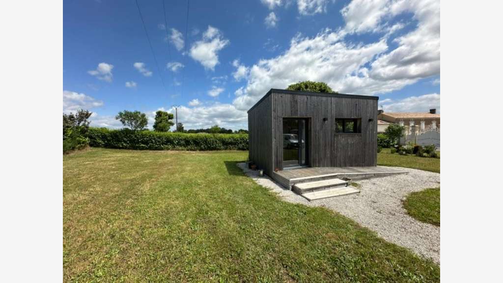 Chalet autonome 20m² sur terrain 1227m² St-Simeux