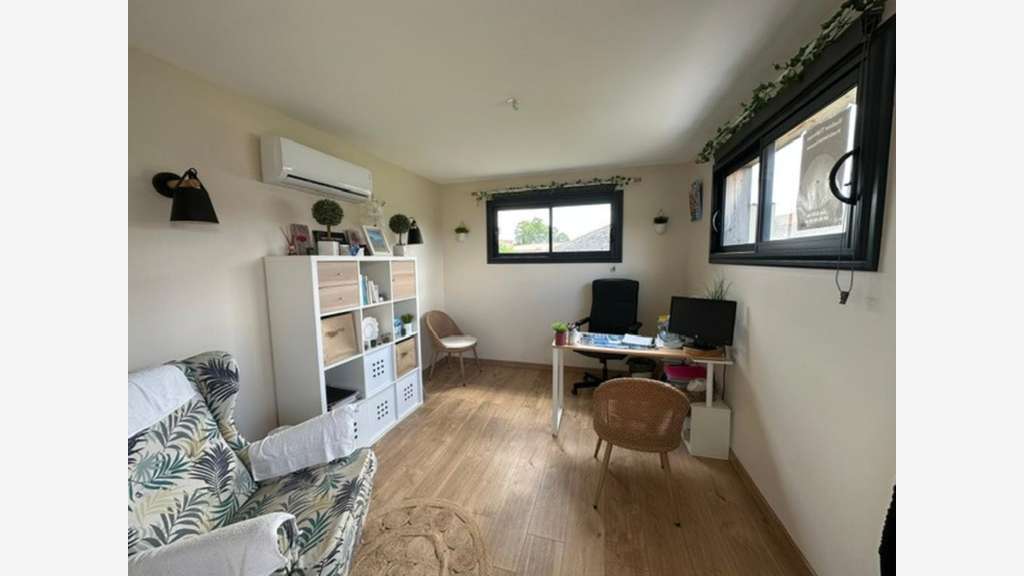 Chalet autonome 20m² sur terrain 1227m² St-Simeux