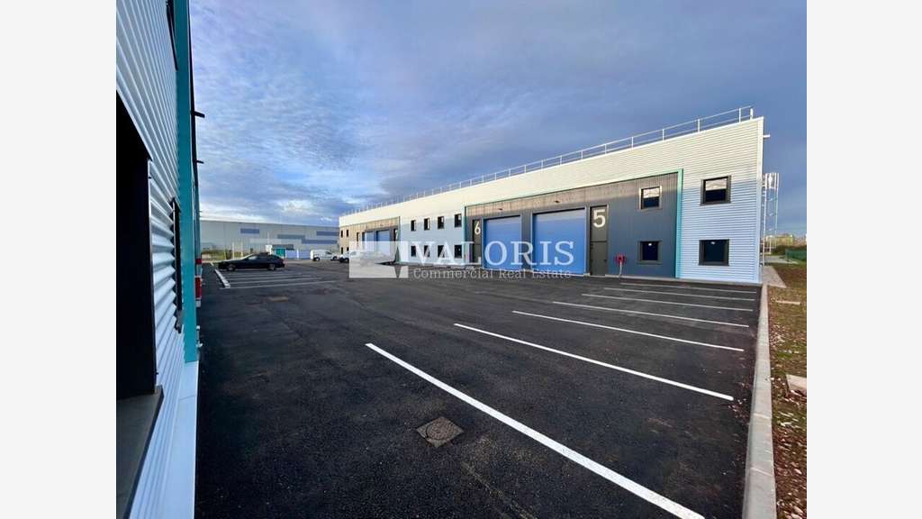 Cellules dès 280m² à vendre Plaine de l'Ain A42 