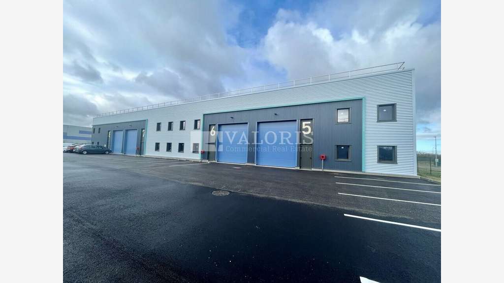 Cellules dès 280m² à vendre Plaine de l'Ain A42 