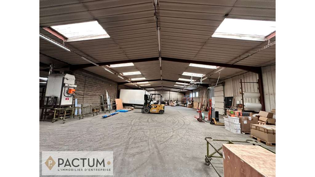 Ensemble industriel à vendre Angers Sud 2 bâti