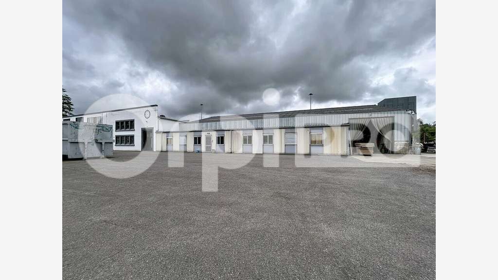 Local industriel 2044m² à vendre Sainte-Geneviève