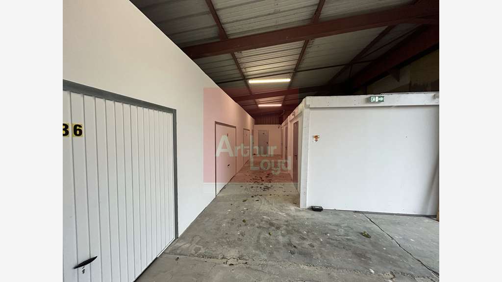 Local d'activité 1890m² Sainte Livrade Sur Lot