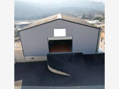 Vente local d'activité 531m² + terrasse Ste Maxime