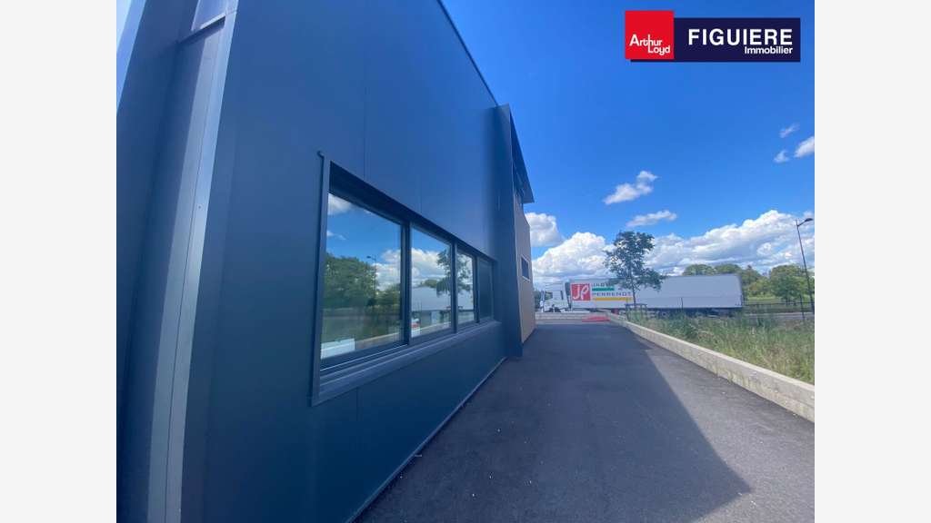 A vendre bâtiment 766m² mixte à Salon-de-Provence