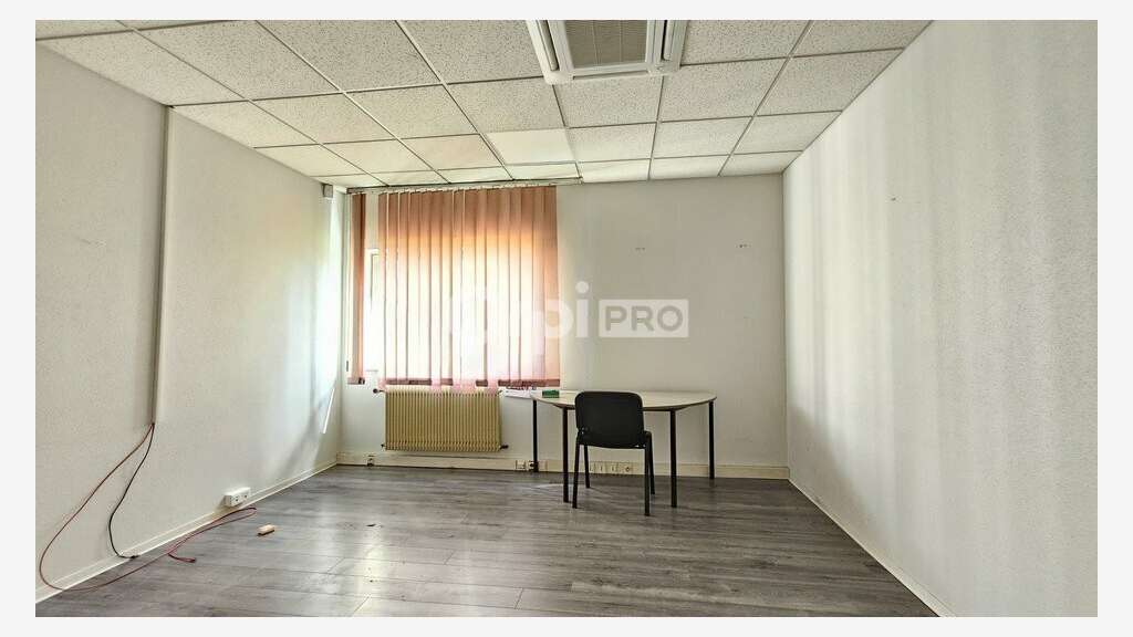 AV local d'activité 1000m² Sausheim accès A35/A36