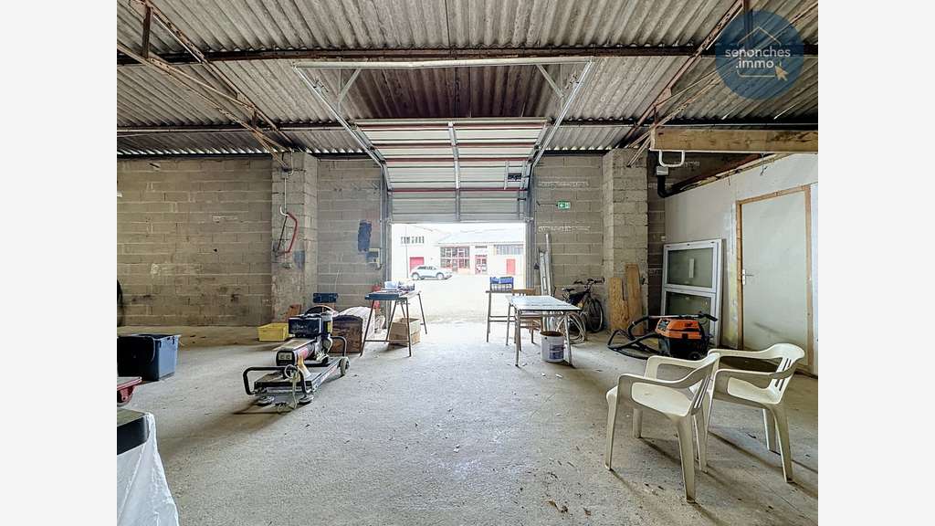 Local commercial 149m² à vendre à Senonches 