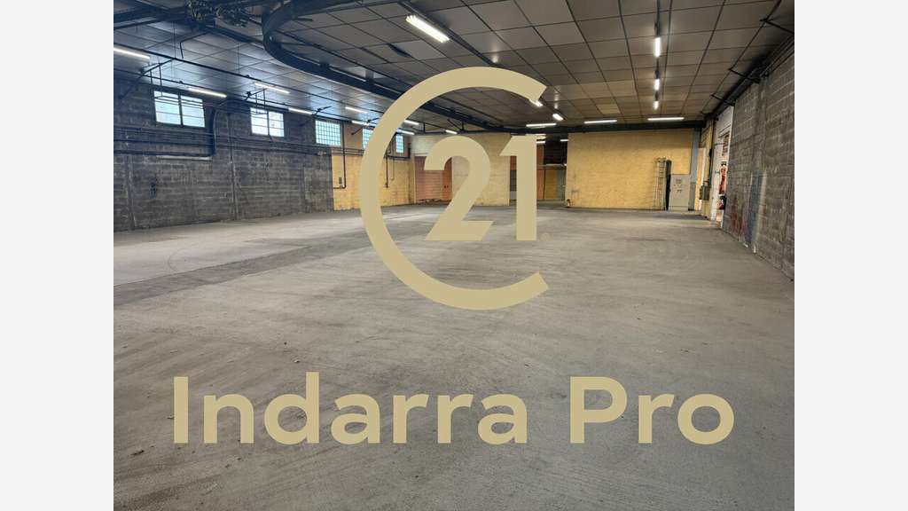 Vente entrepôt 2890m² à Serres-Castet