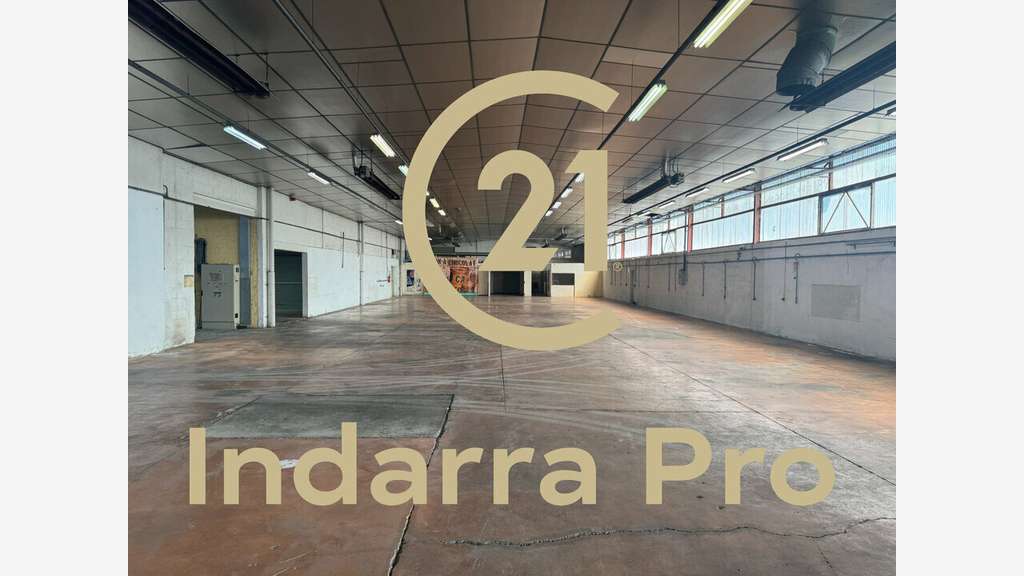 Vente entrepôt 2890m² à Serres-Castet