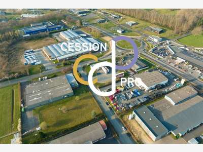 HANGAR AVEC BUREAUX A CEDER EN ZONE D'ACTIVITE