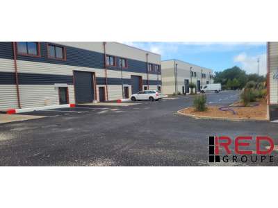 Vente Locaux d'activités - Entrepôts à Signes
