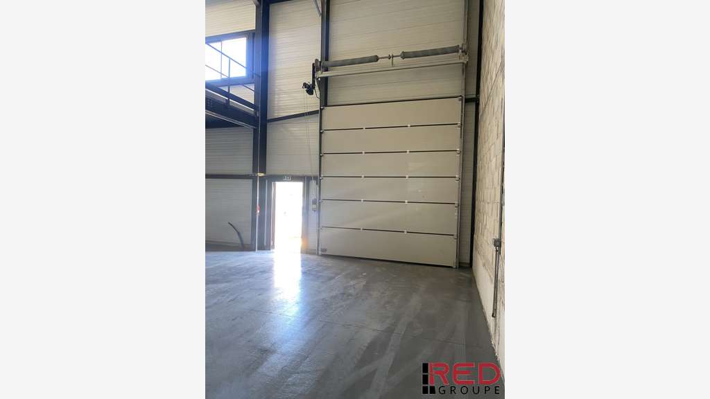 Vente local d'activité neuf 372m² à Signes