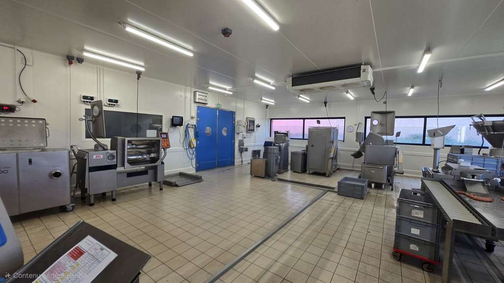 Bâtiment agroalimentaire 1327 m² - SIGNES