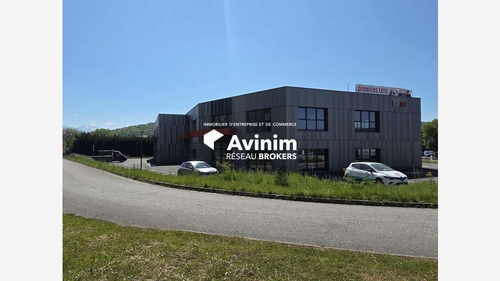 A vendre locaux professionnels premium à Sillingy