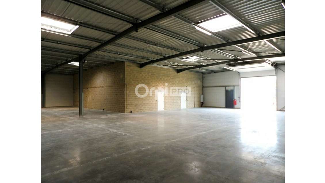 AV local activité neuf 770m² ZI Crouy à Soissons