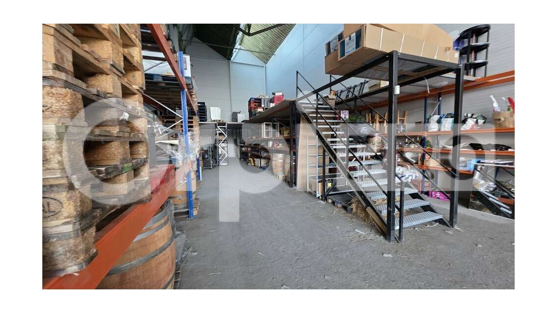 Local d'activité 285m² à vendre à Soissons