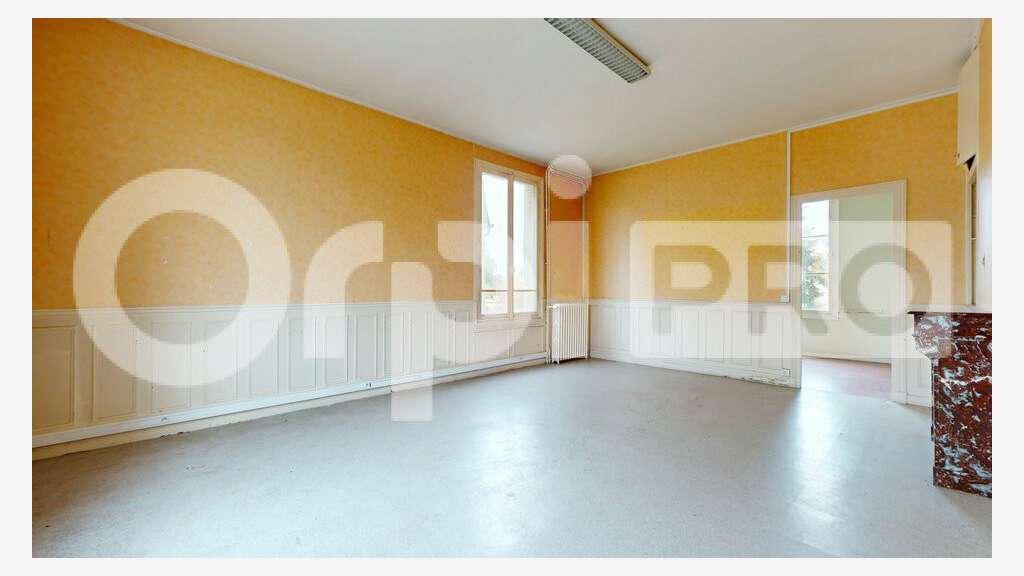 A vendre ensemble immobilier 331m² à Soissons
