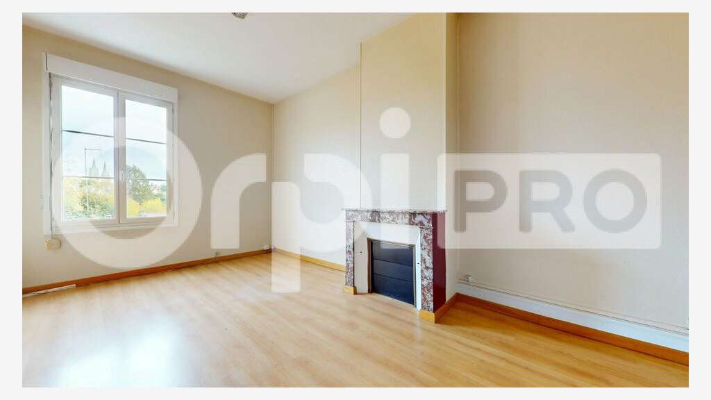A vendre ensemble immobilier 331m² à Soissons