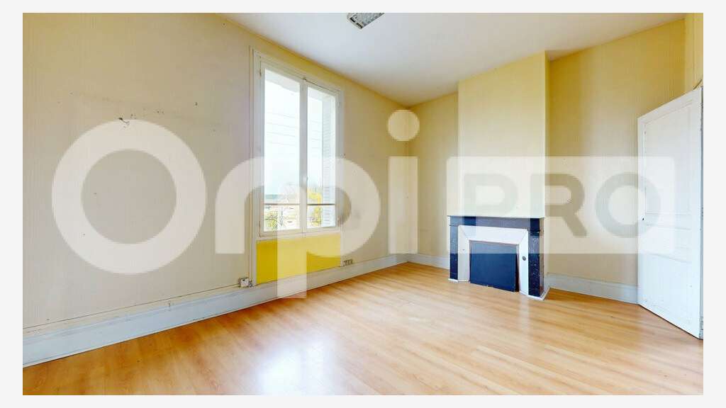 A vendre ensemble immobilier 331m² à Soissons