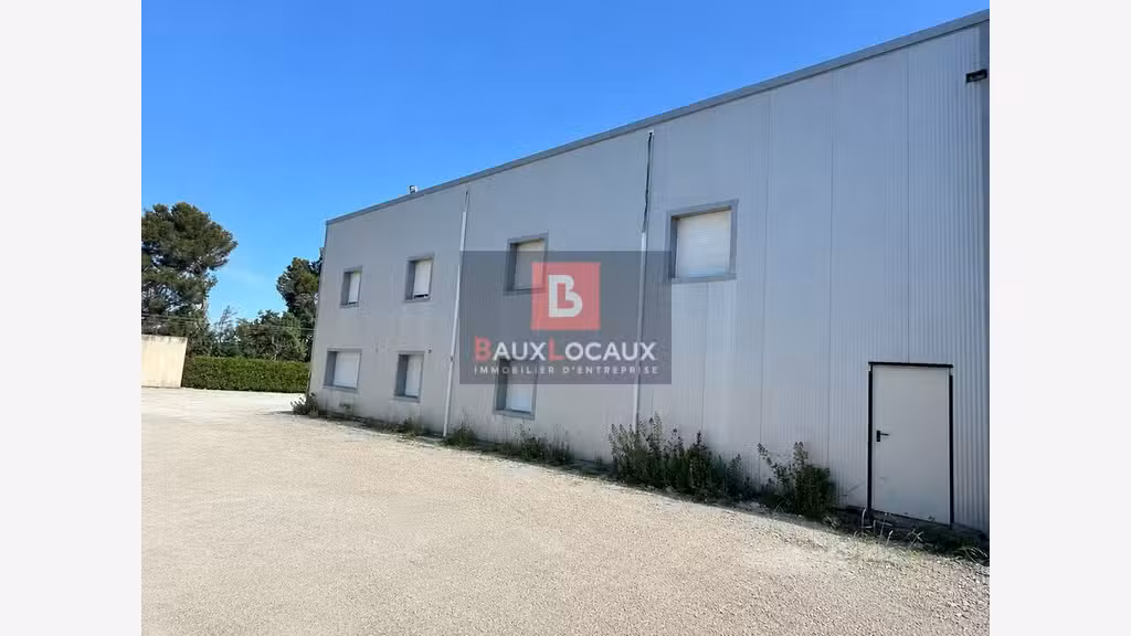 Entrepôt logistique de 500m² à vendre à Sorgues