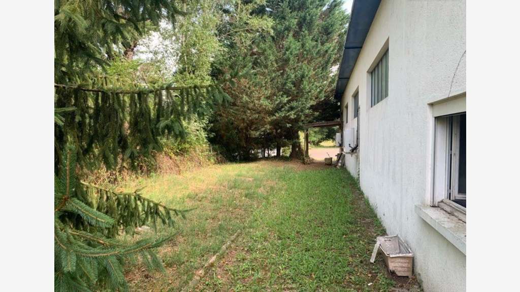 A vendre entrepôt 220m² Périgord Noir