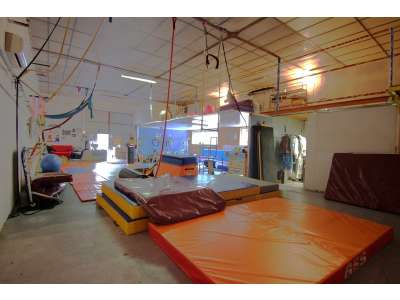 Vente Locaux d'activités - Entrepôts à Terrasson-Lavilledieu